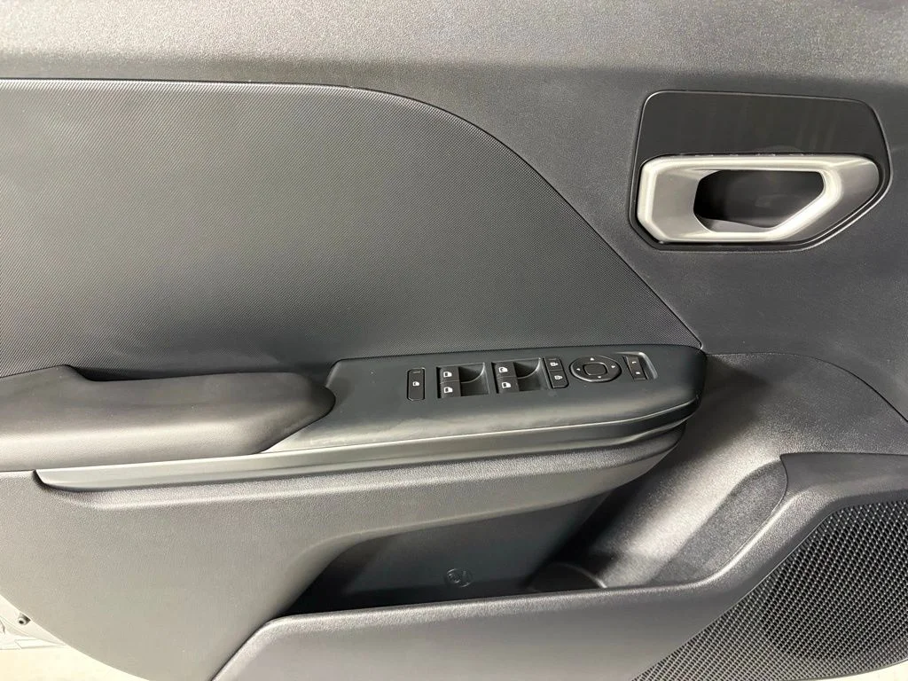 New 2026 Steel Gray Kia LXS image 19