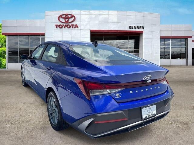 Used 2024 Intense Blue Hyundai SEL image 6