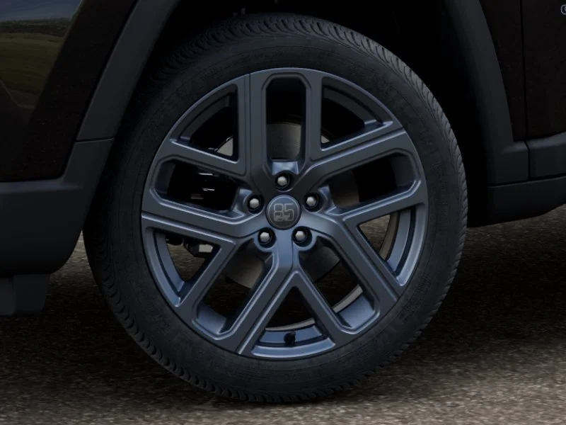 New 2026 Diamond Black Crystal Pearlcoat Jeep 85th Anniversary image 8