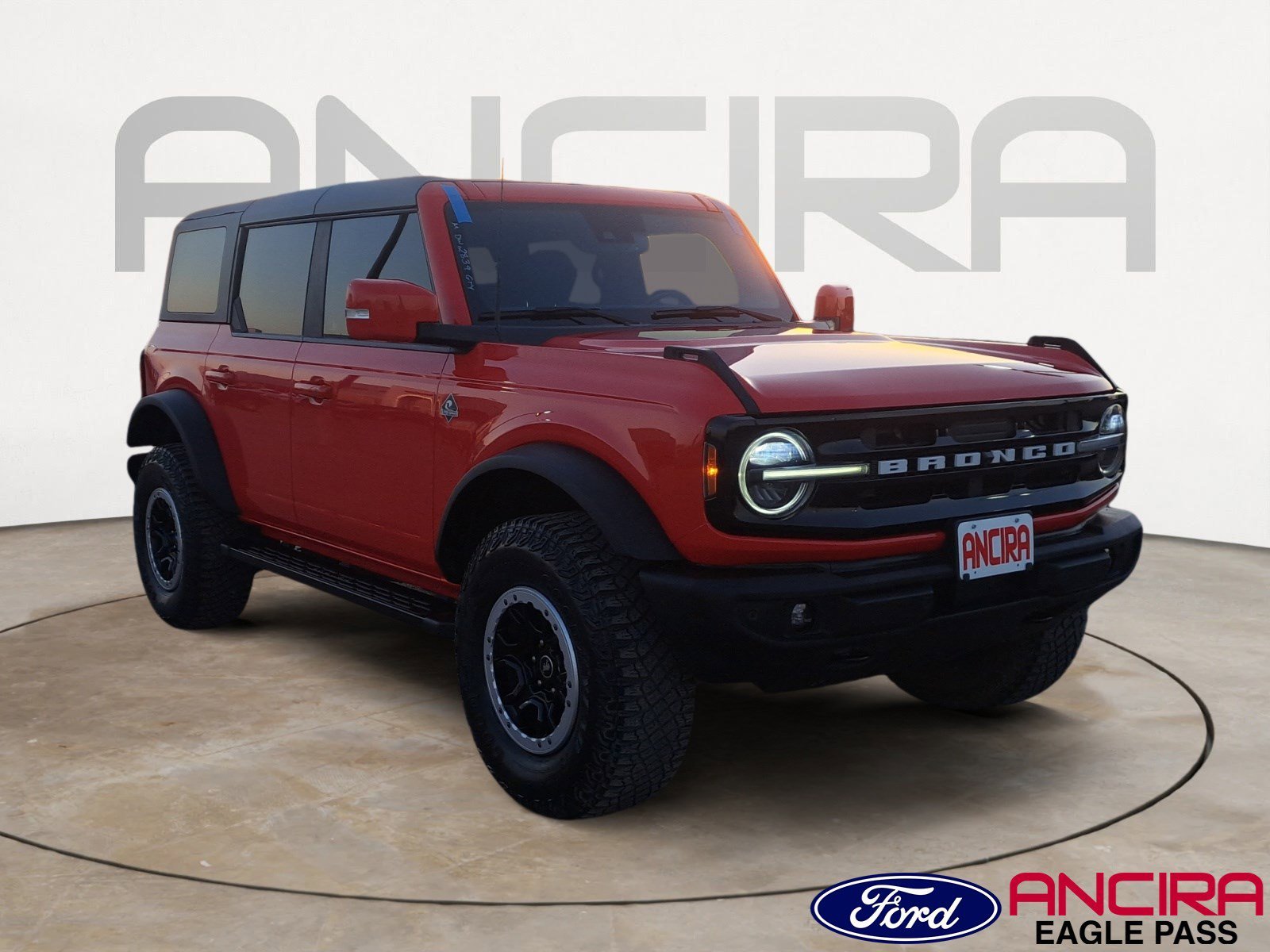 2023 Ford Bronco 4-Door Outer Banks
