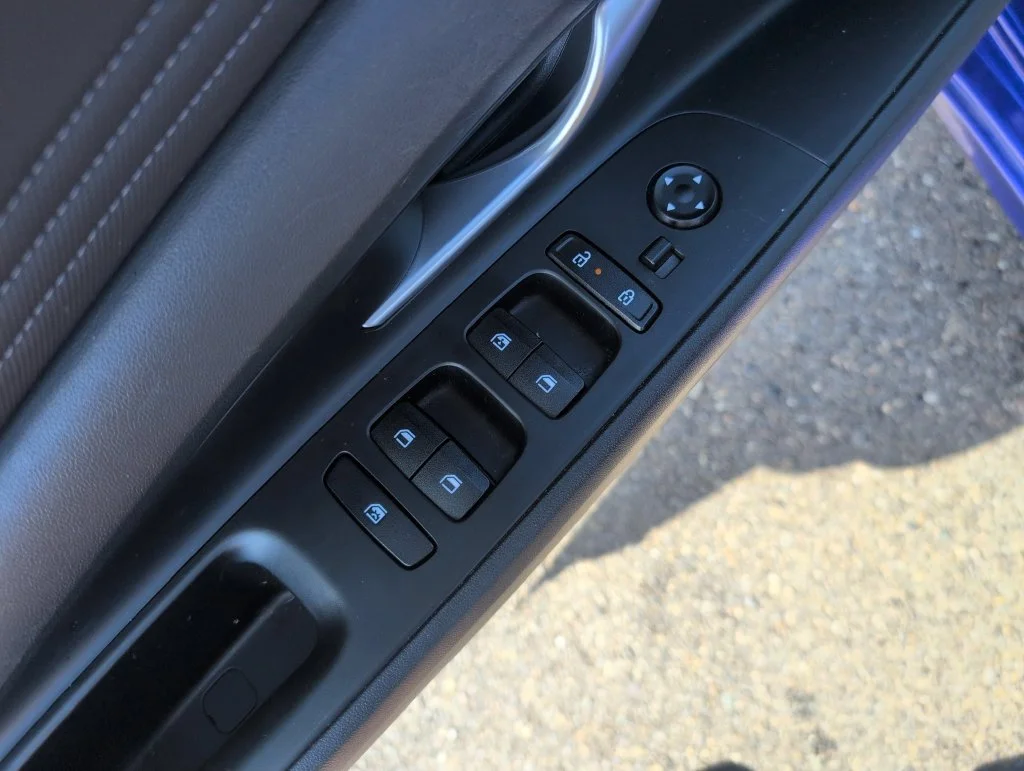 Certified Used 2025 Blue Hyundai SEL Convenience image 20