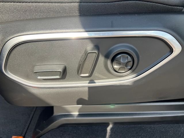 New 2026 High Gloss Black Exterior Paint Jeep Limited Reserve image 24