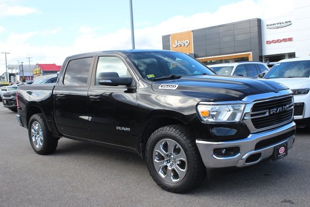 2021 RAM 1500 Big Horn/Lone Star 4x4 Crew Cab 5'7's photo