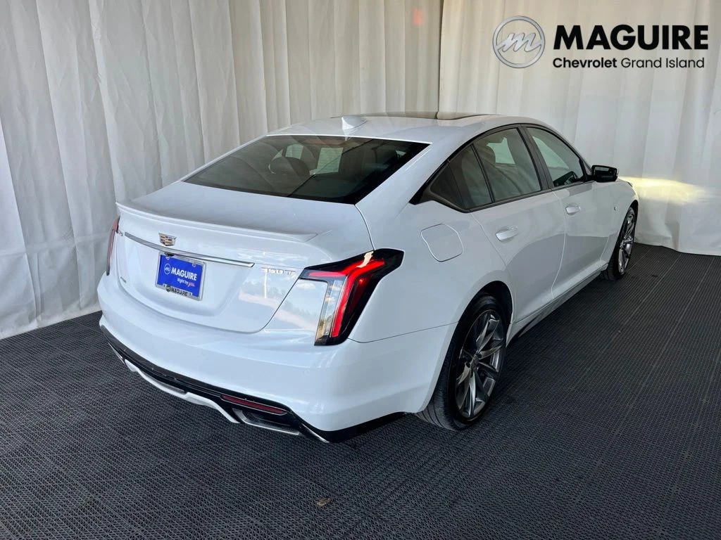 Used 2020 White Cadillac Sport image 29