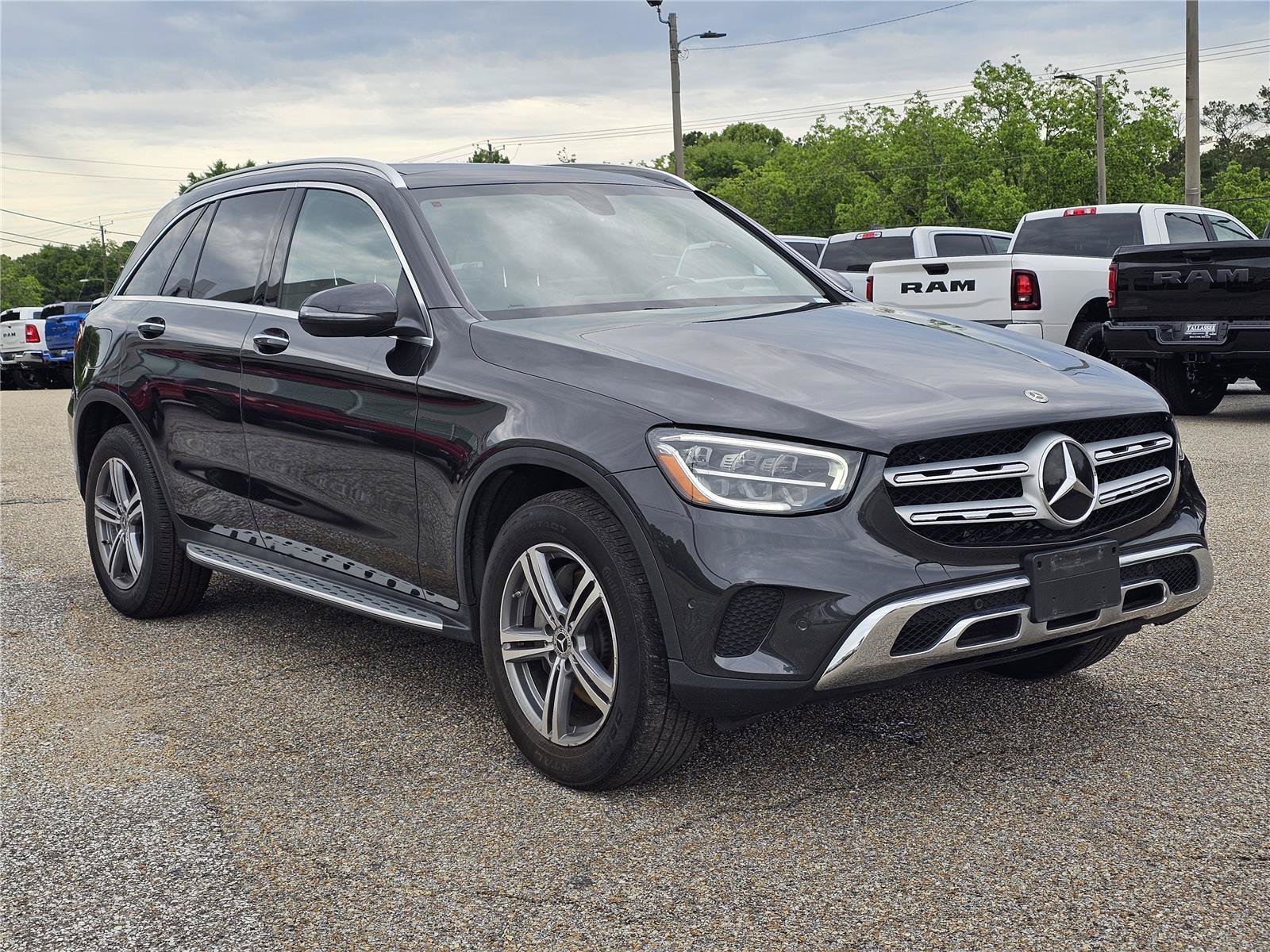 Used 2021 Graphite Grey Metallic Mercedes-Benz GLC 300 image 5
