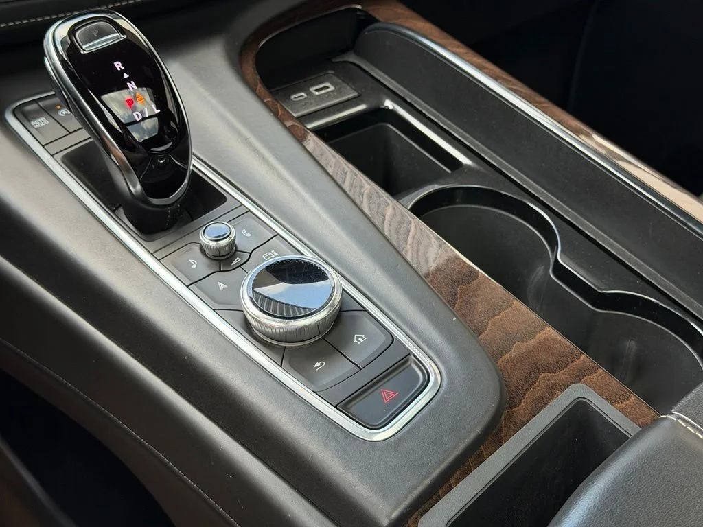Used 2021 Black Cadillac Sport Platinum image 13