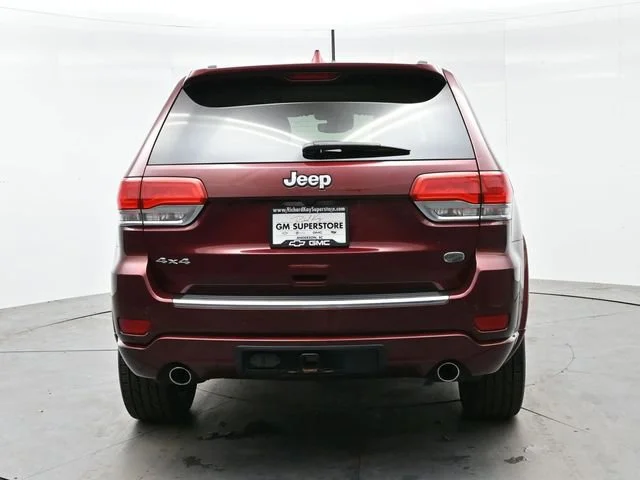 Used 2018 Velvet Red Pearlc Jeep Overland image 6