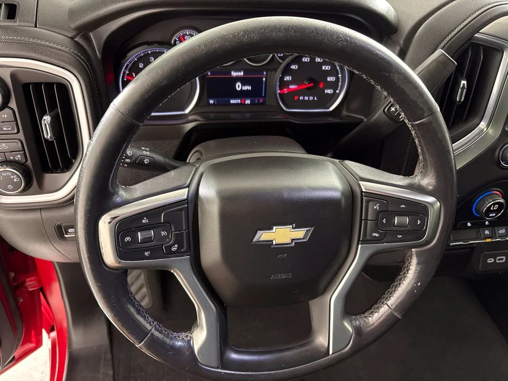 Used 2021 Red Chevrolet LT image 33
