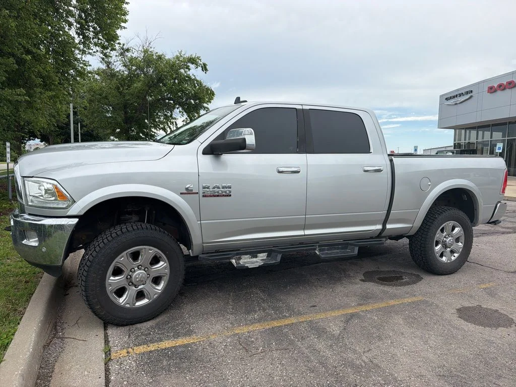 2016 RAM 2500 Laramie 4X4 Crew Cab SWB's photo