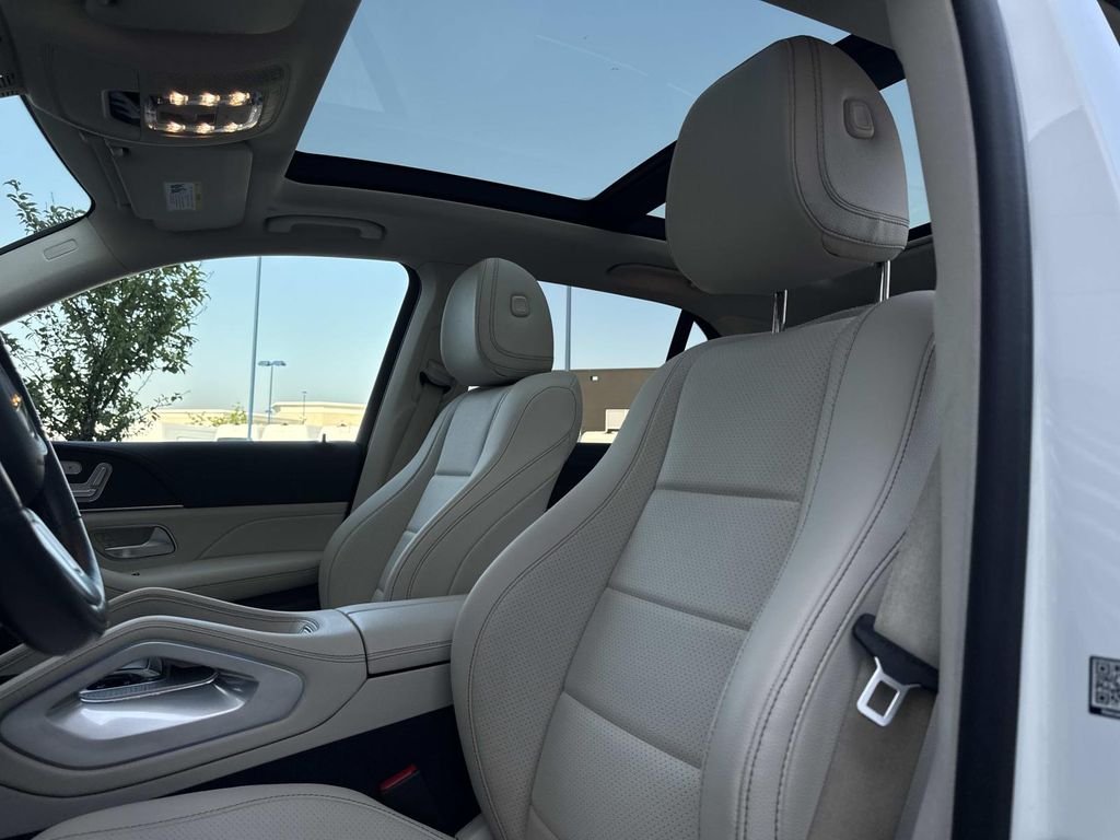Used 2020 White Mercedes-Benz GLE 350 image 19