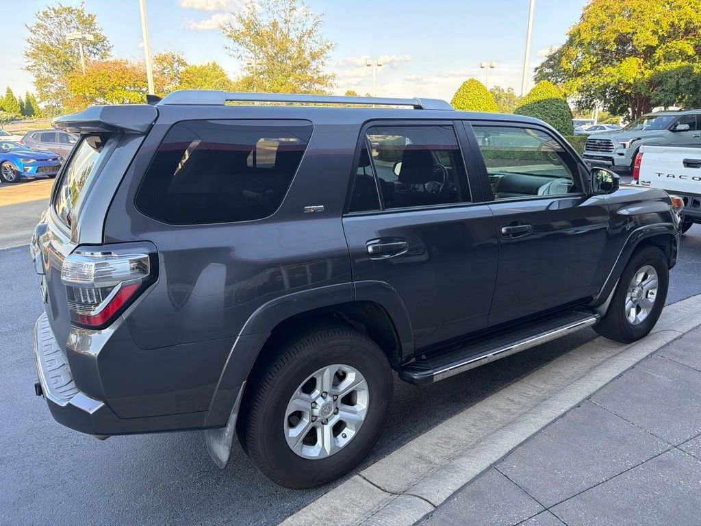 Used 2018 Gray Toyota SR5 image 4