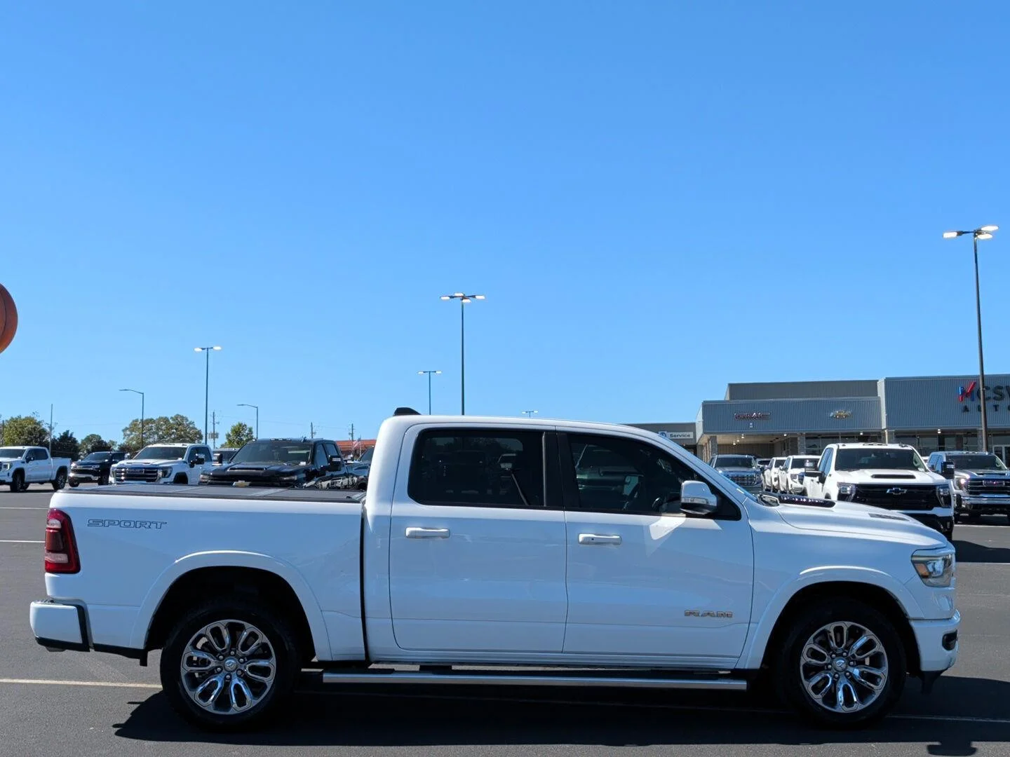 Used 2022 Bright White Clearcoat Ram Laramie image 6