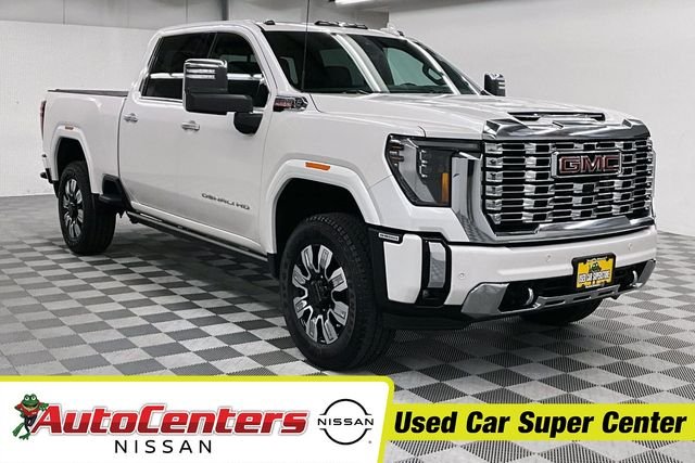 2024 GMC Sierra 4WD Crew Cab Standard Box Denali's photo