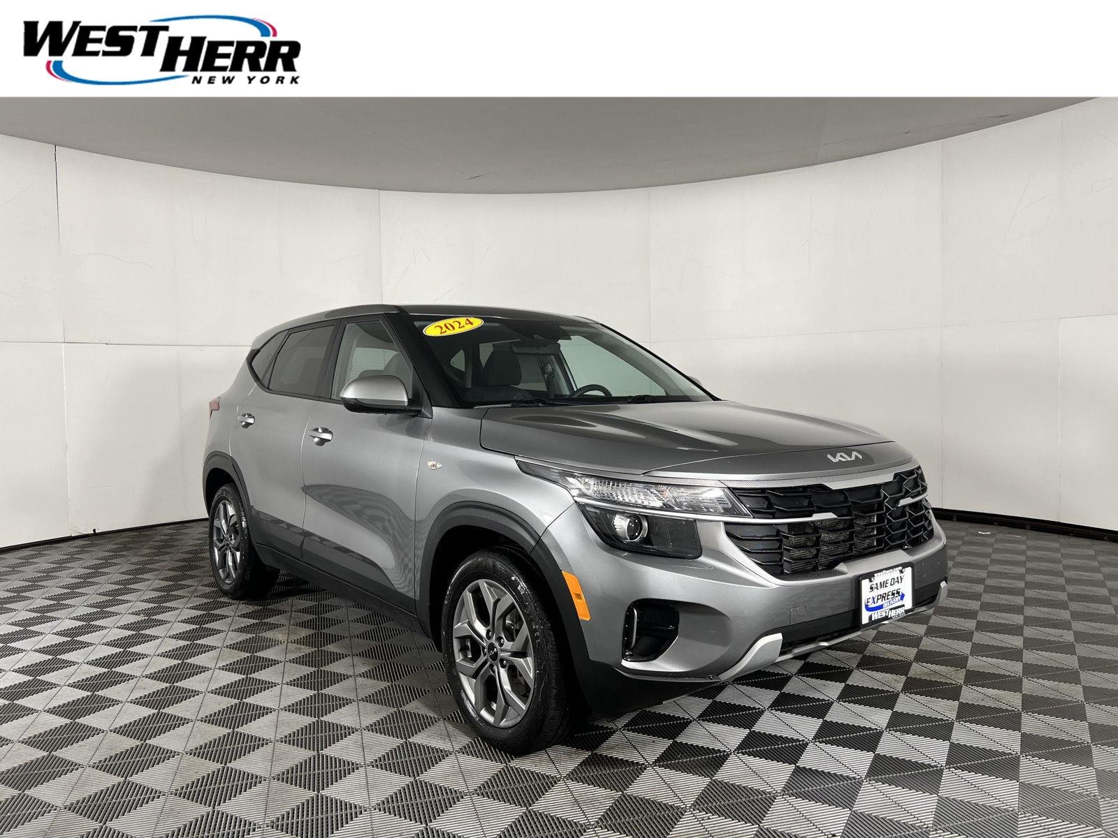 Used 2024 Steel Gray Kia LX image 1
