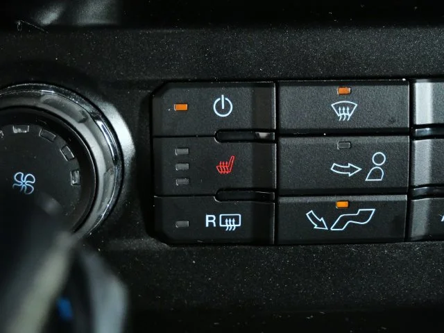 Used 2018 Black Ford XLT image 21