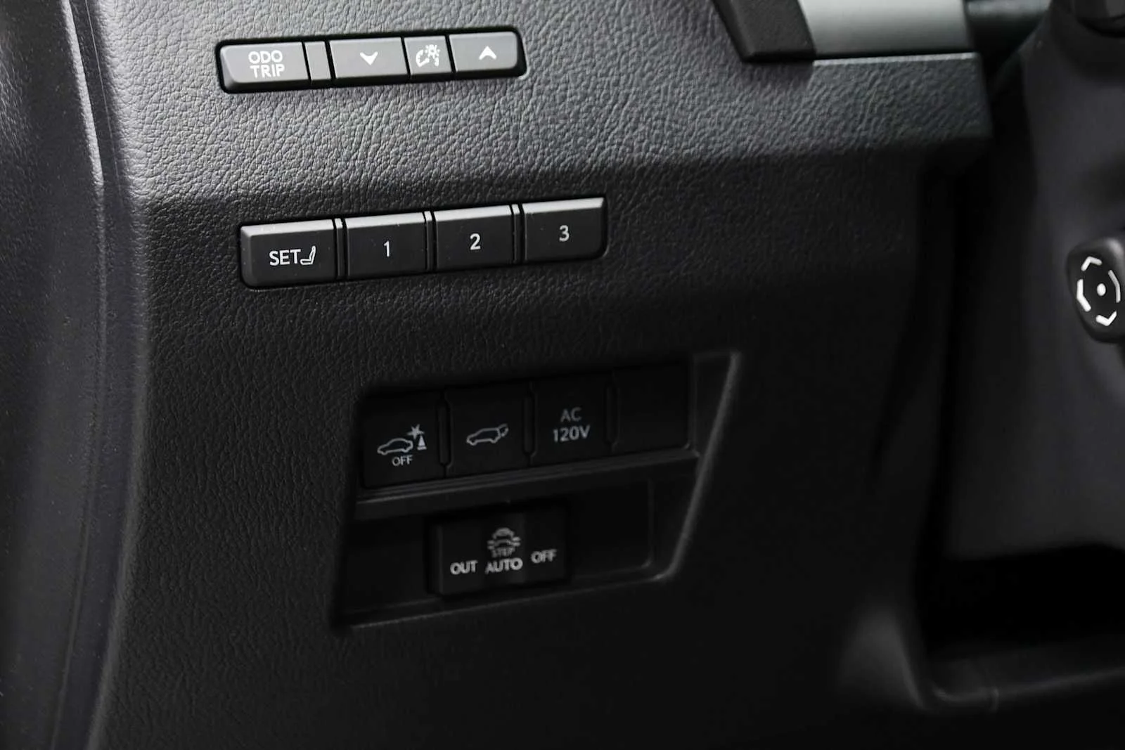 2026 Lexus GX Luxury+ - Photo 17