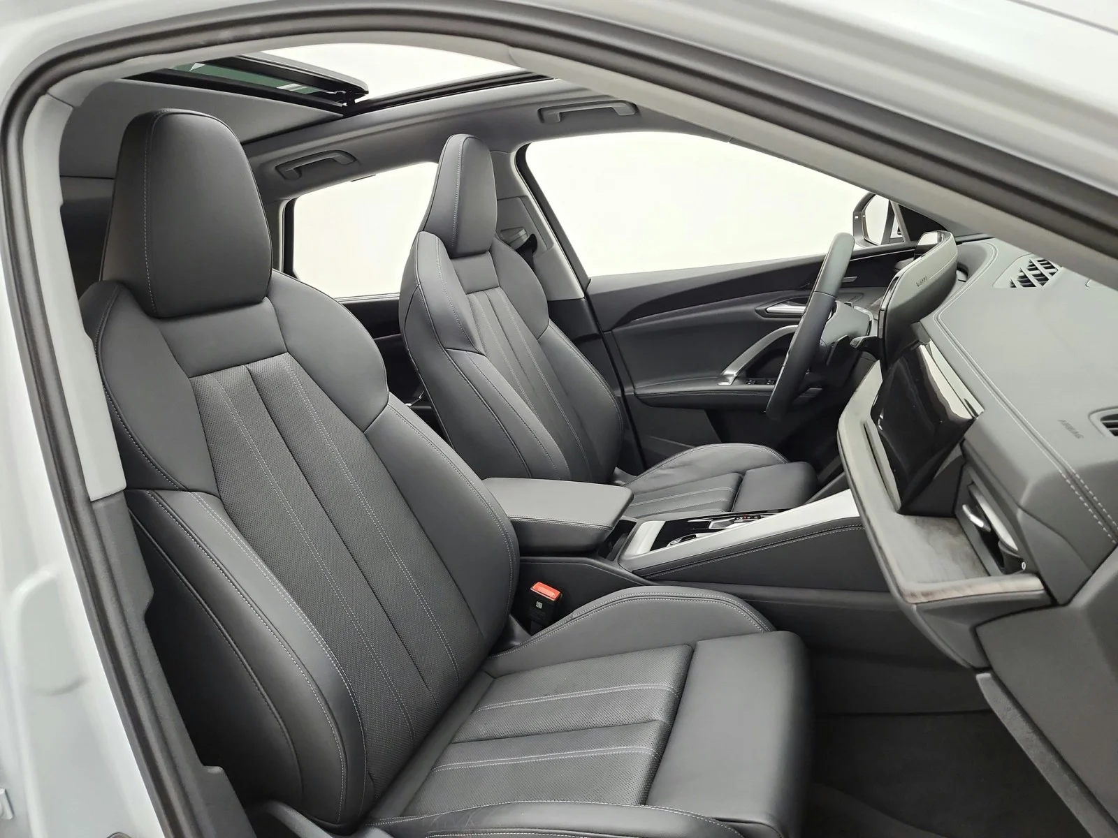 Used 2025 Glacier White Metallic Audi Premium Plus image 20