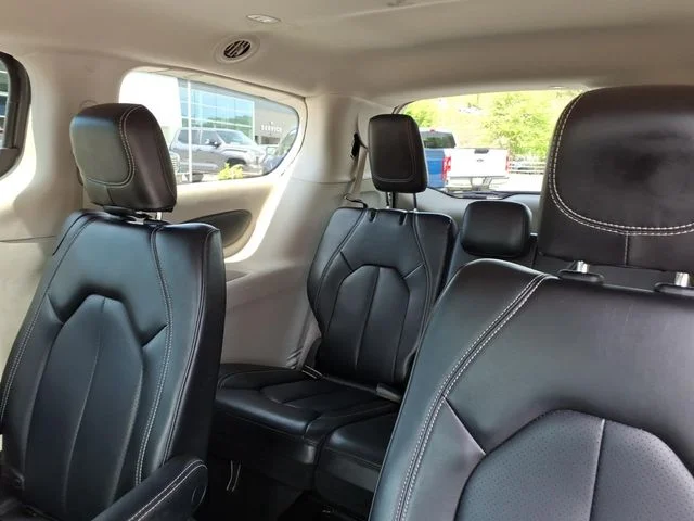Used 2023 White Chrysler Touring L image 20