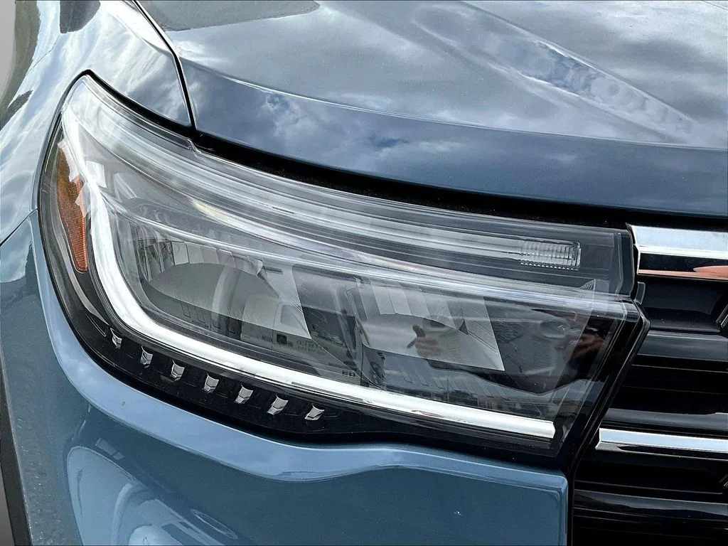 New 2026 Vapor Blue Metallic Ford Active image 31