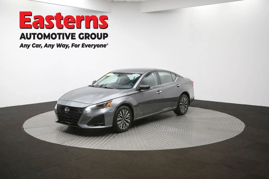 Used 2024 Gray Nissan 2.5 SV image 54