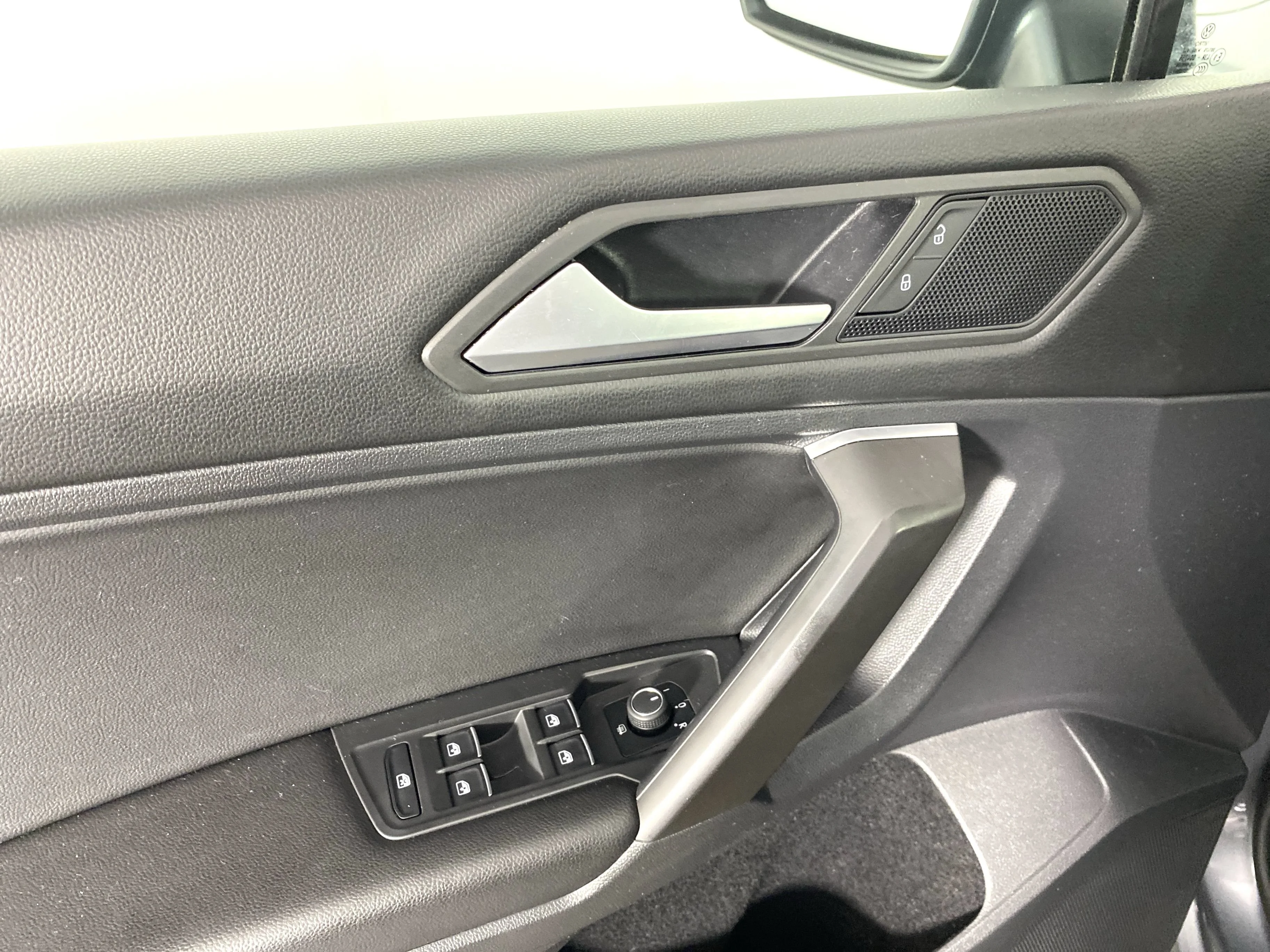 Used 2021 Platinum Gray Metallic Volkswagen SE R-Line Black image 15