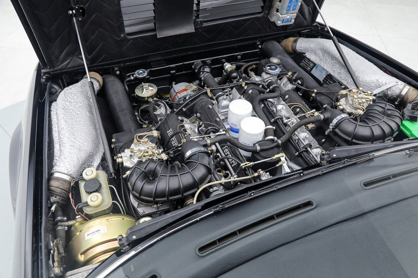 Used 1983 Nero Ferrari  image 35