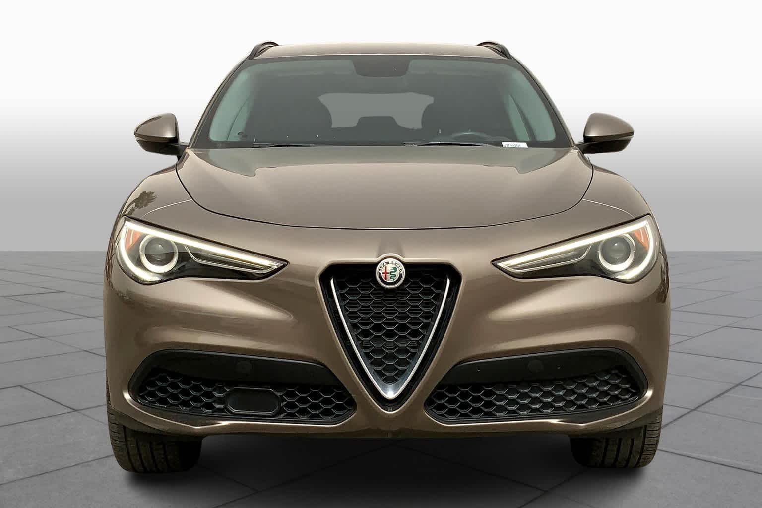 Used 2019 Imola Titanium Metallic Alfa Romeo Sport image 4