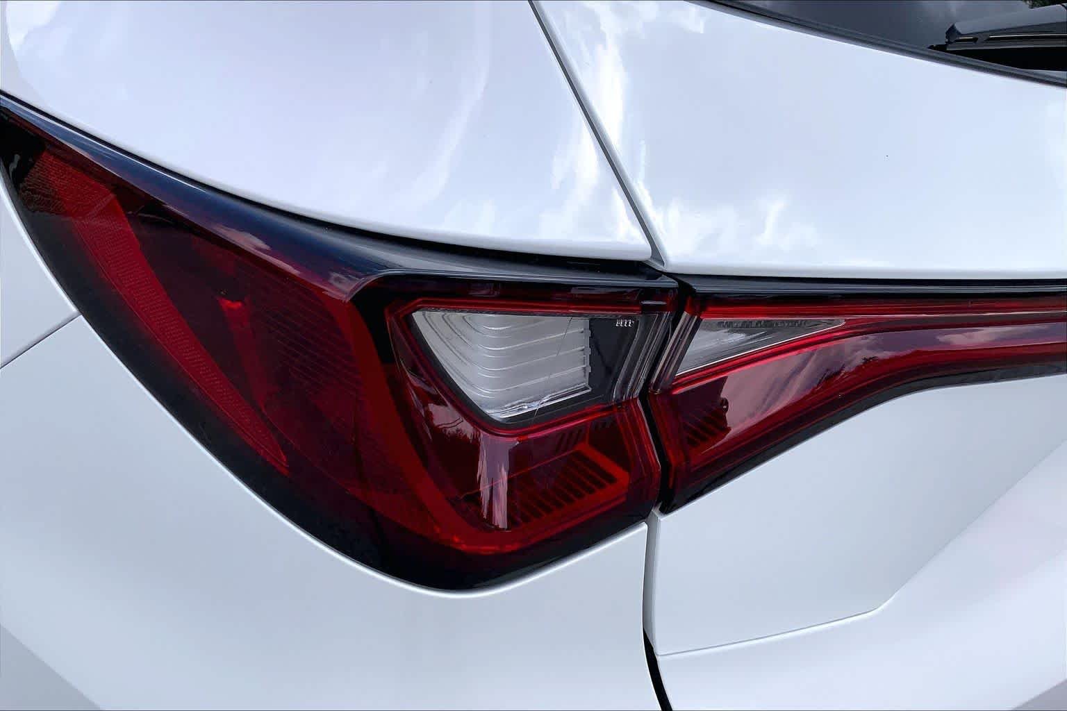 Used 2026 Platinum White Pearl Acura w/Technology Package image 29