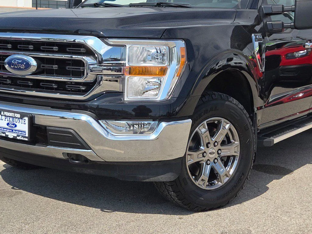 Certified Used 2023 Black Metallic Ford XLT image 3