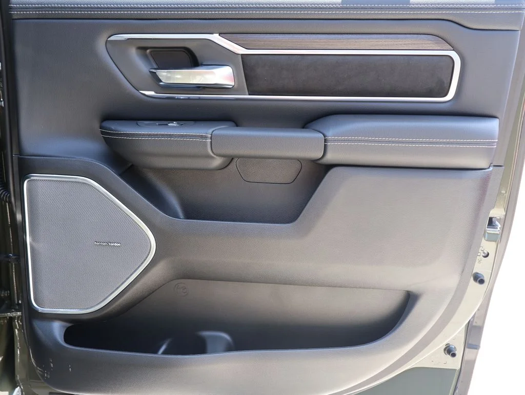 New 2026 Tank Exterior Paint RAM Laramie image 11