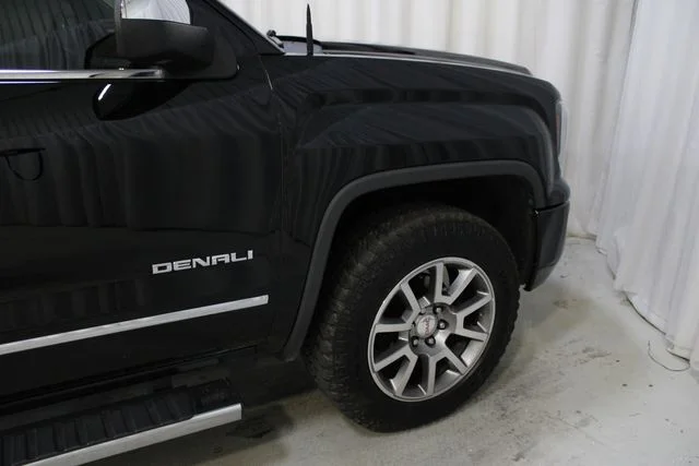 Used 2016 Black GMC Denali image 35