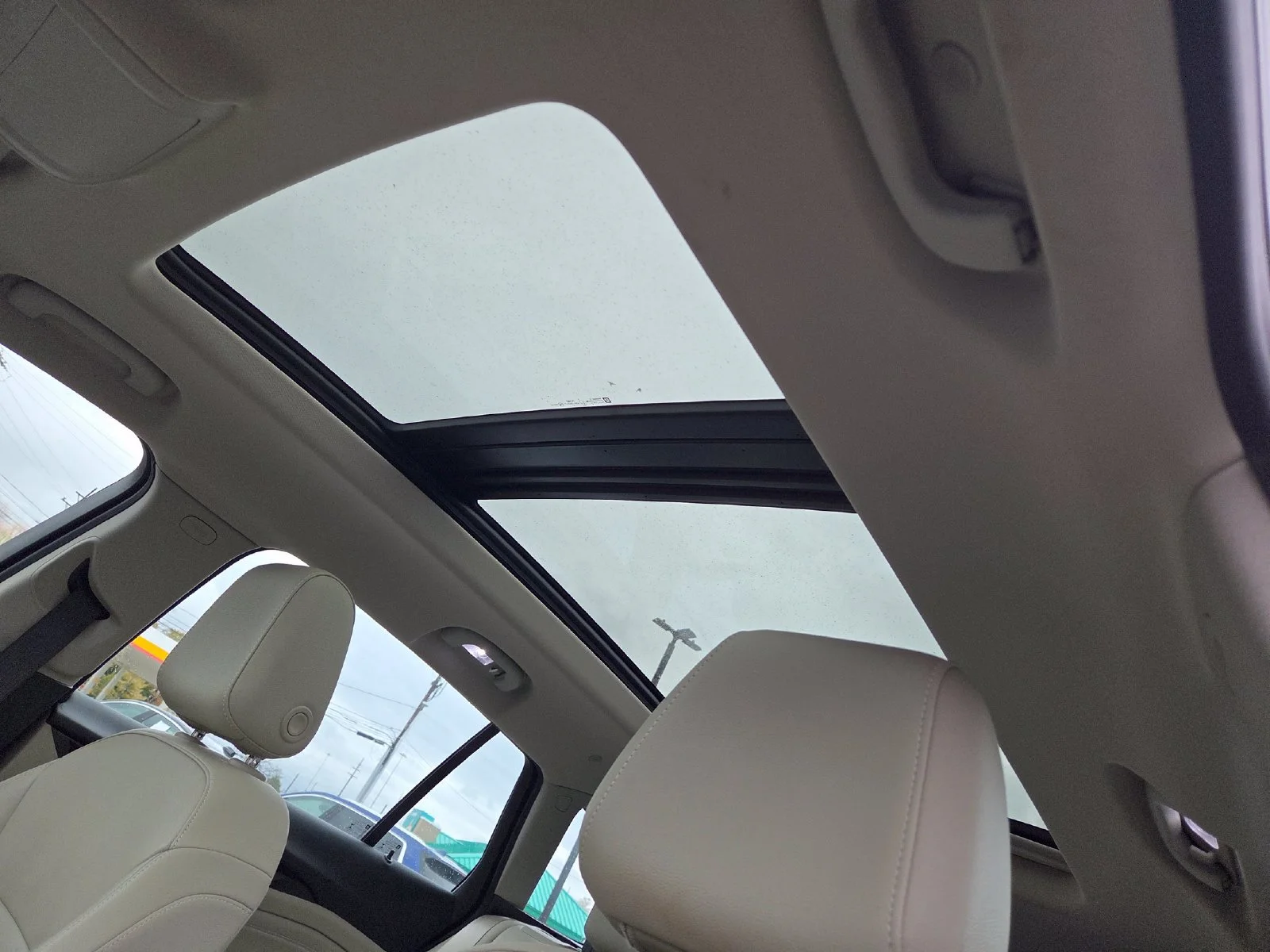 Used 2019 Buick Regal TourX Essence with VIN W04GV8SXXK1010857 for sale in Beachwood, OH