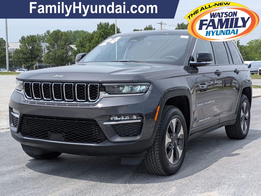 Used 2024 Gray Jeep 4xe image 7