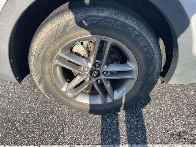 Used 2018 Silver Hyundai 2.4 Base image 14