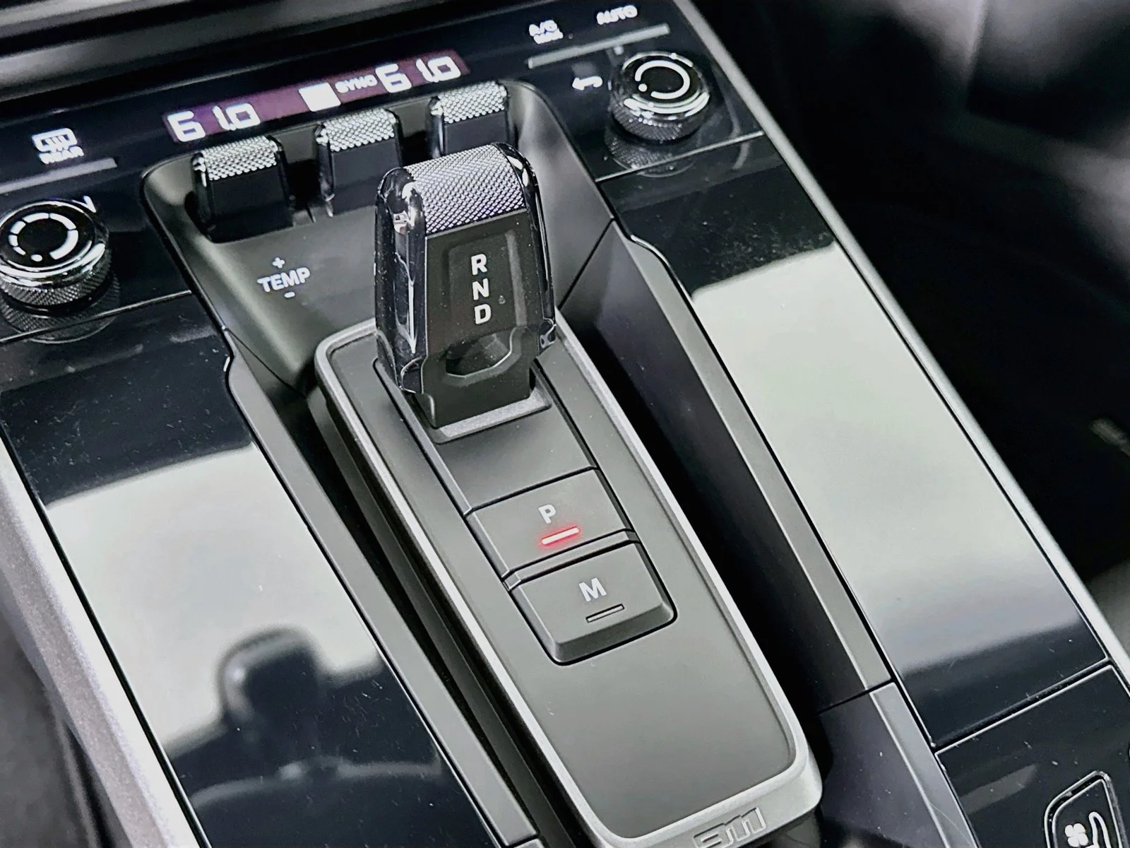 Used 2022  Porsche  image 28