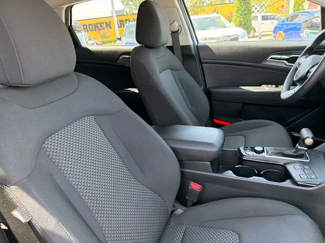 Used 2024 White Kia LX image 26