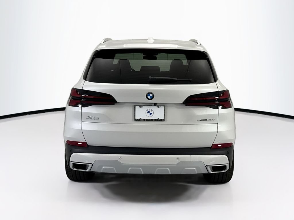 New 2026 White Metallic BMW sDrive40i image 6