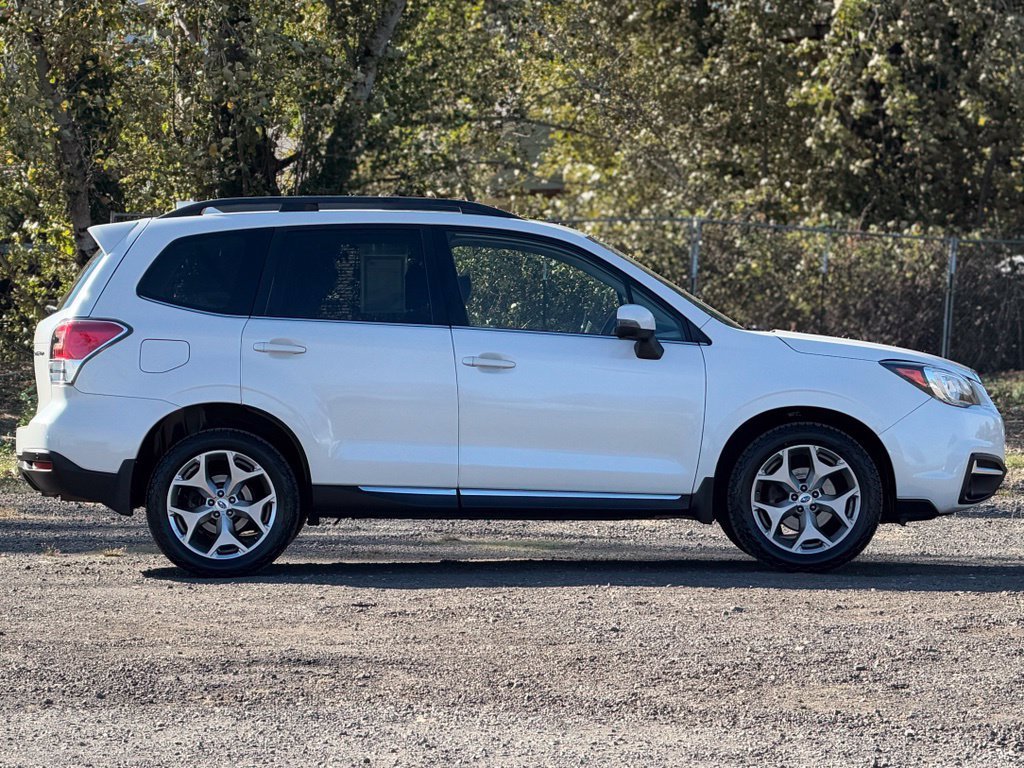 Used 2018 Crystal White Pearl Subaru 2.5i Touring image 8