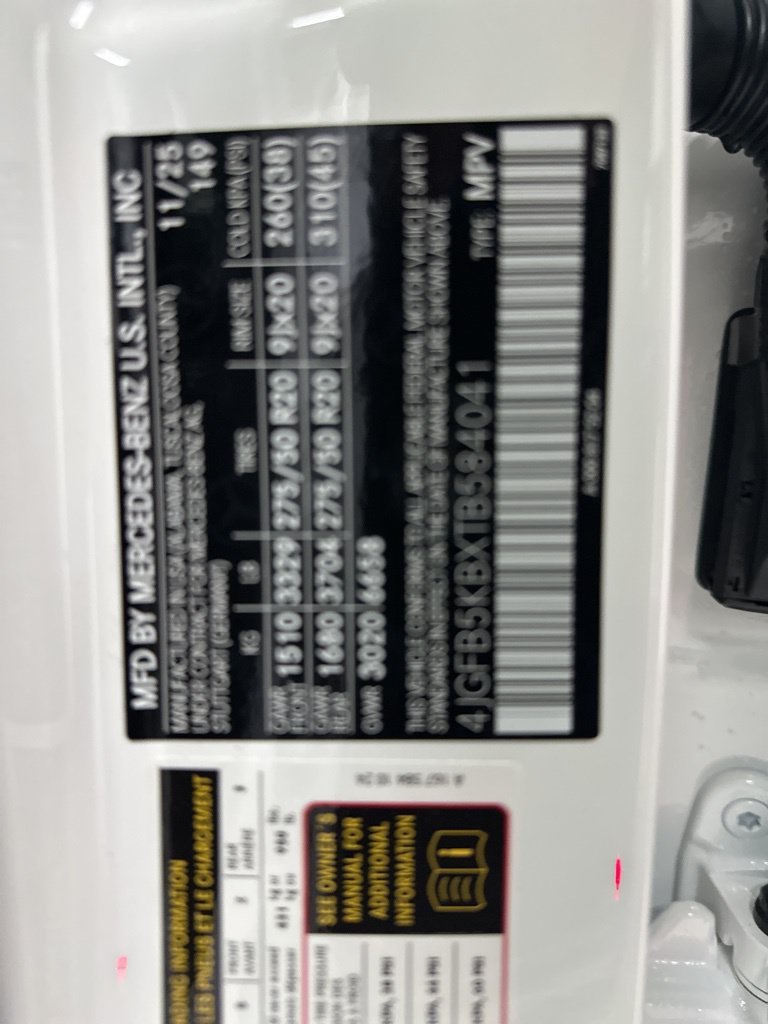 Certified Used 2026 White Mercedes-Benz GLE 450 image 35