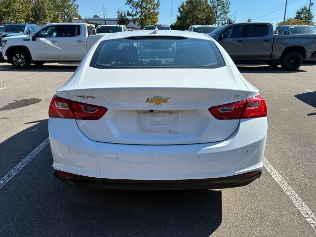 Used 2025 White Chevrolet LT image 5