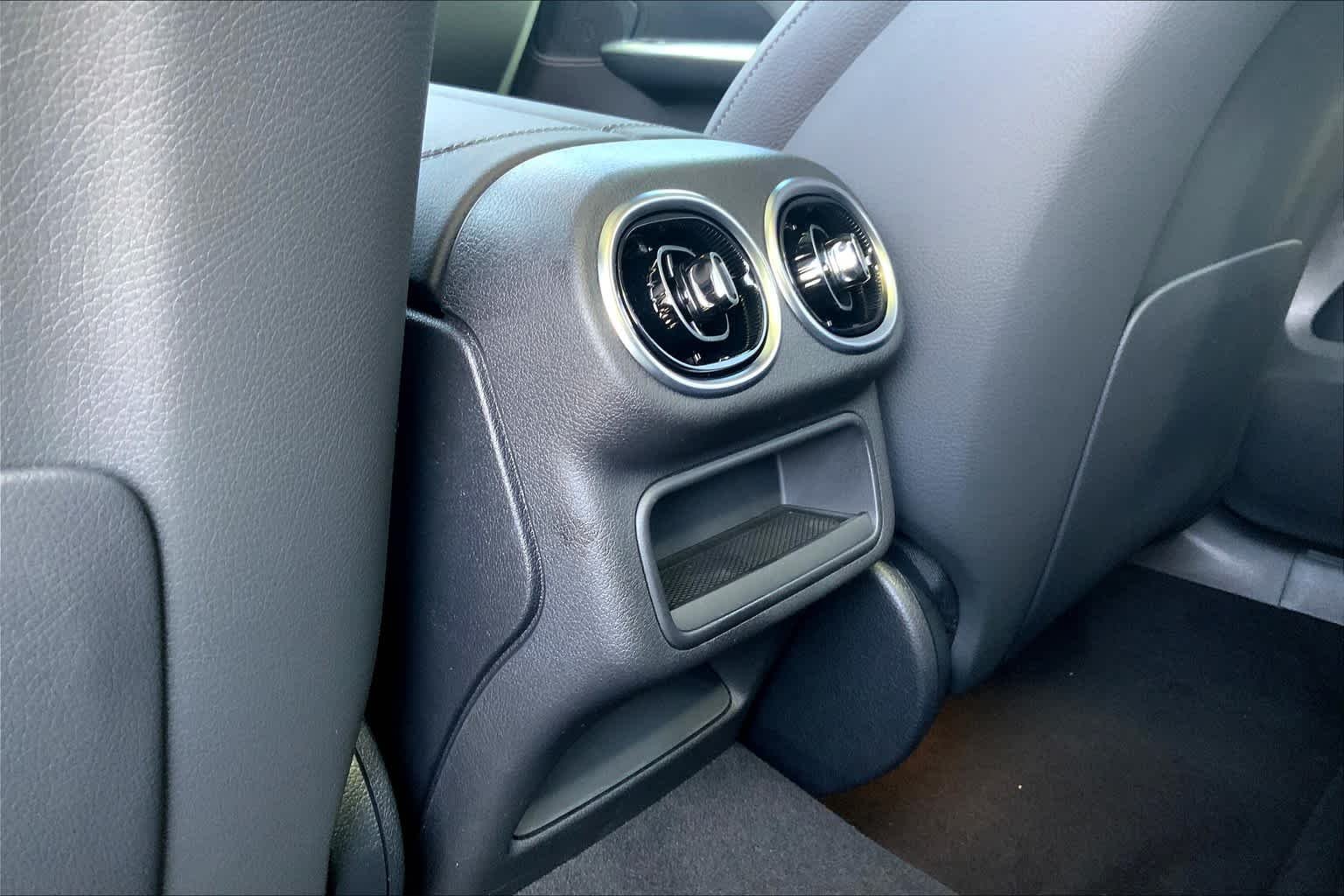 2025 Mercedes-Benz GLC Base - Photo 12