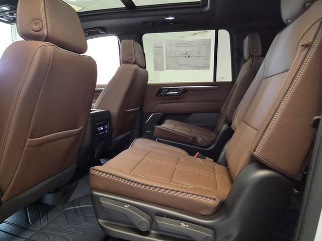 2026 Chevrolet Suburban High Country - Photo 12