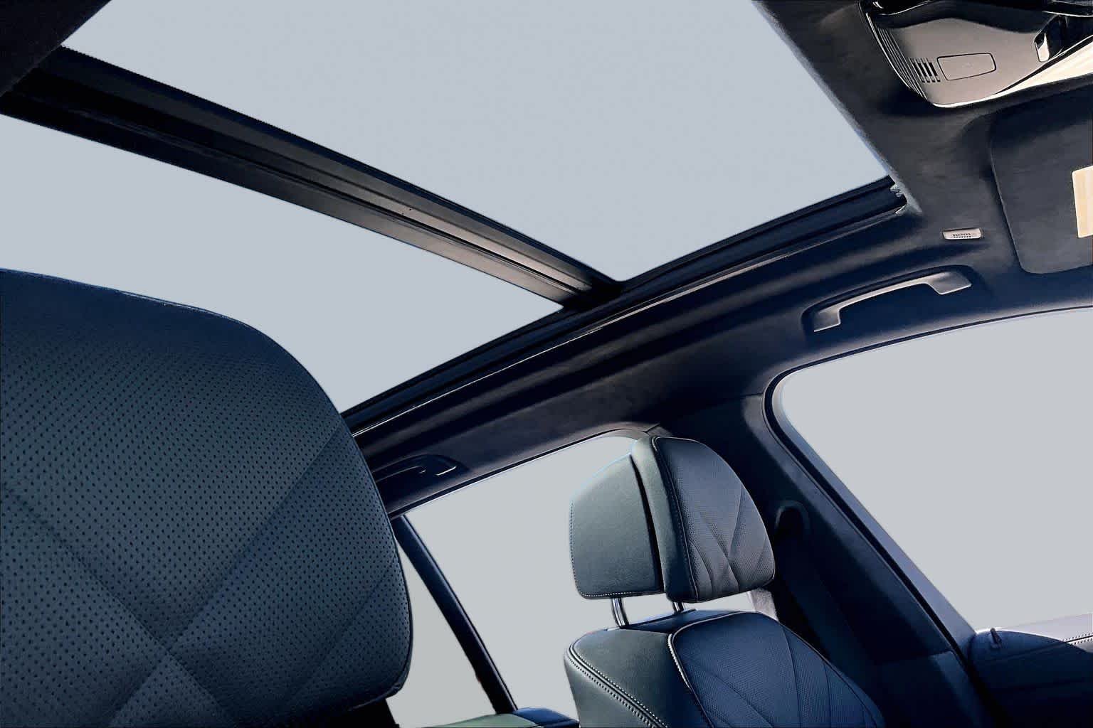 Used 2024 Skyscraper Grey Metallic BMW xDrive40i image 13