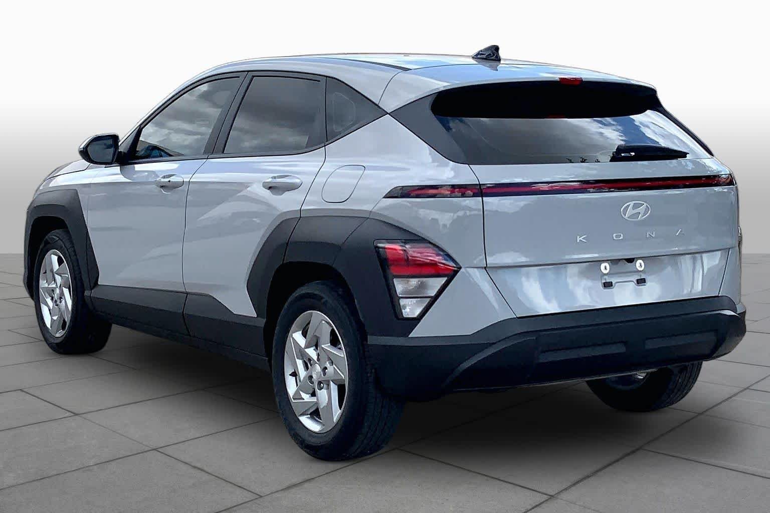 2026 Hyundai Kona SE - Photo 12