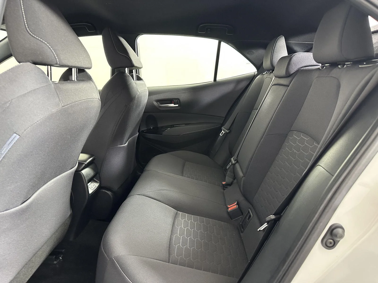 Used 2024 Ice Cap Toyota SE image 15