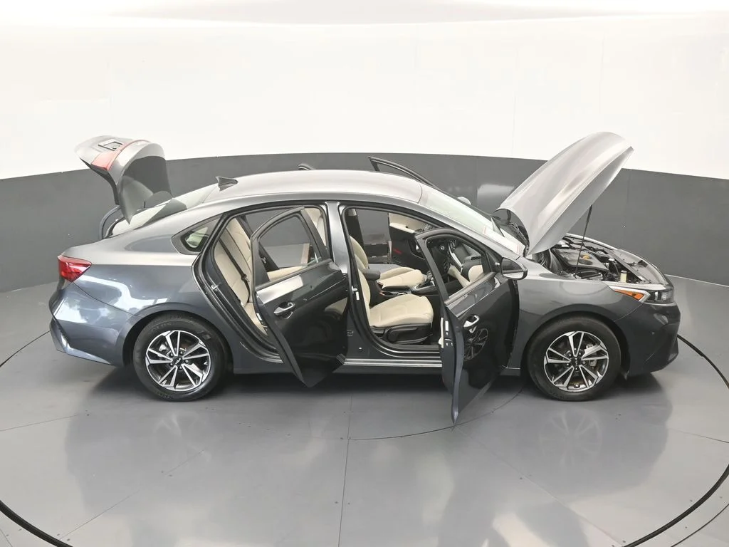 Used 2023 Gravity Gray Kia LXS image 59