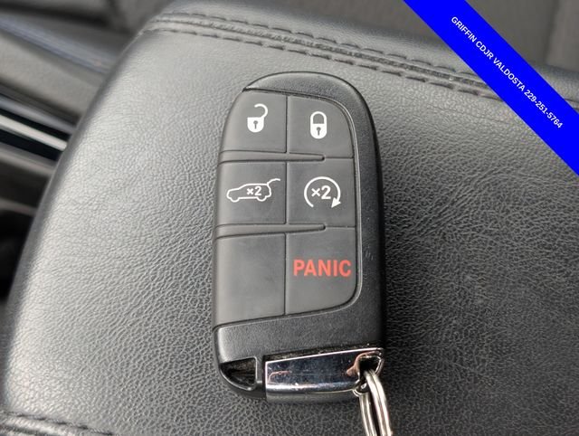 Used 2025 Blue Jeep Latitude image 30