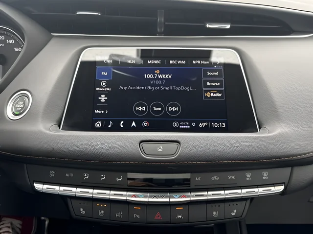 2023 Cadillac XT4 Sport - Photo 15
