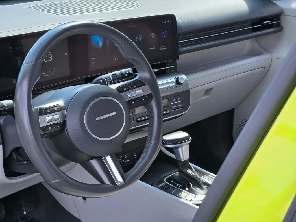 Used 2024 Yellow Hyundai SEL image 22