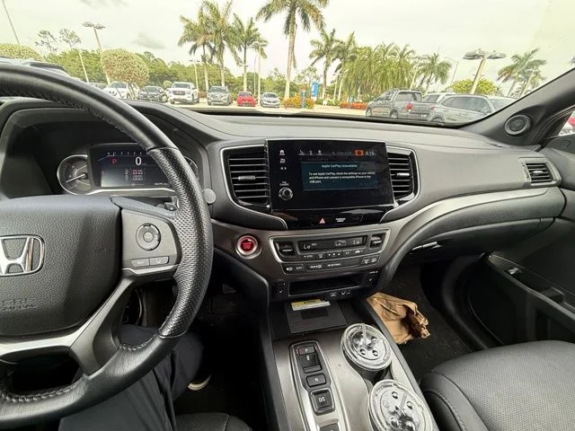 Used 2023 White Honda EX-L image 20